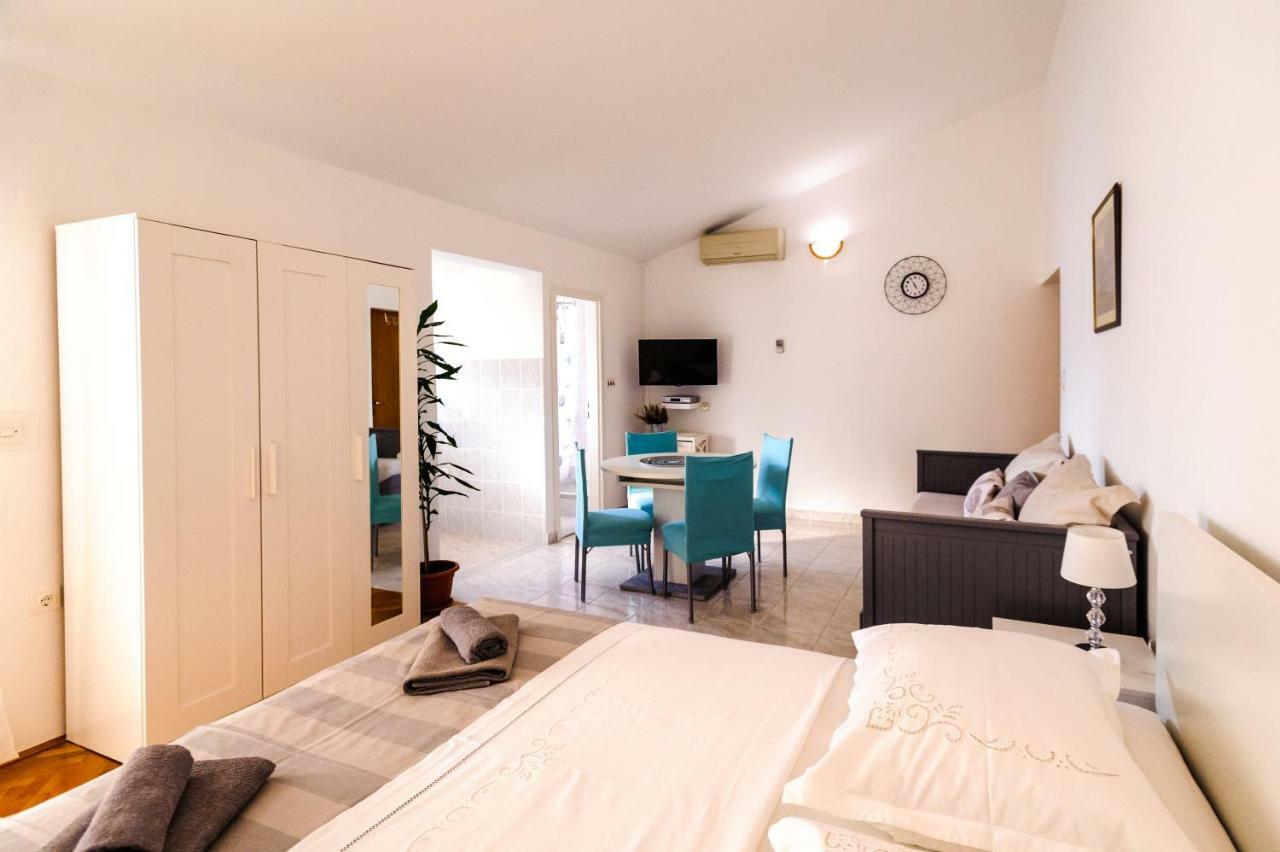 Apartments Korda L&M- Suhi Potok เยเซนิเซ ภายนอก รูปภาพ