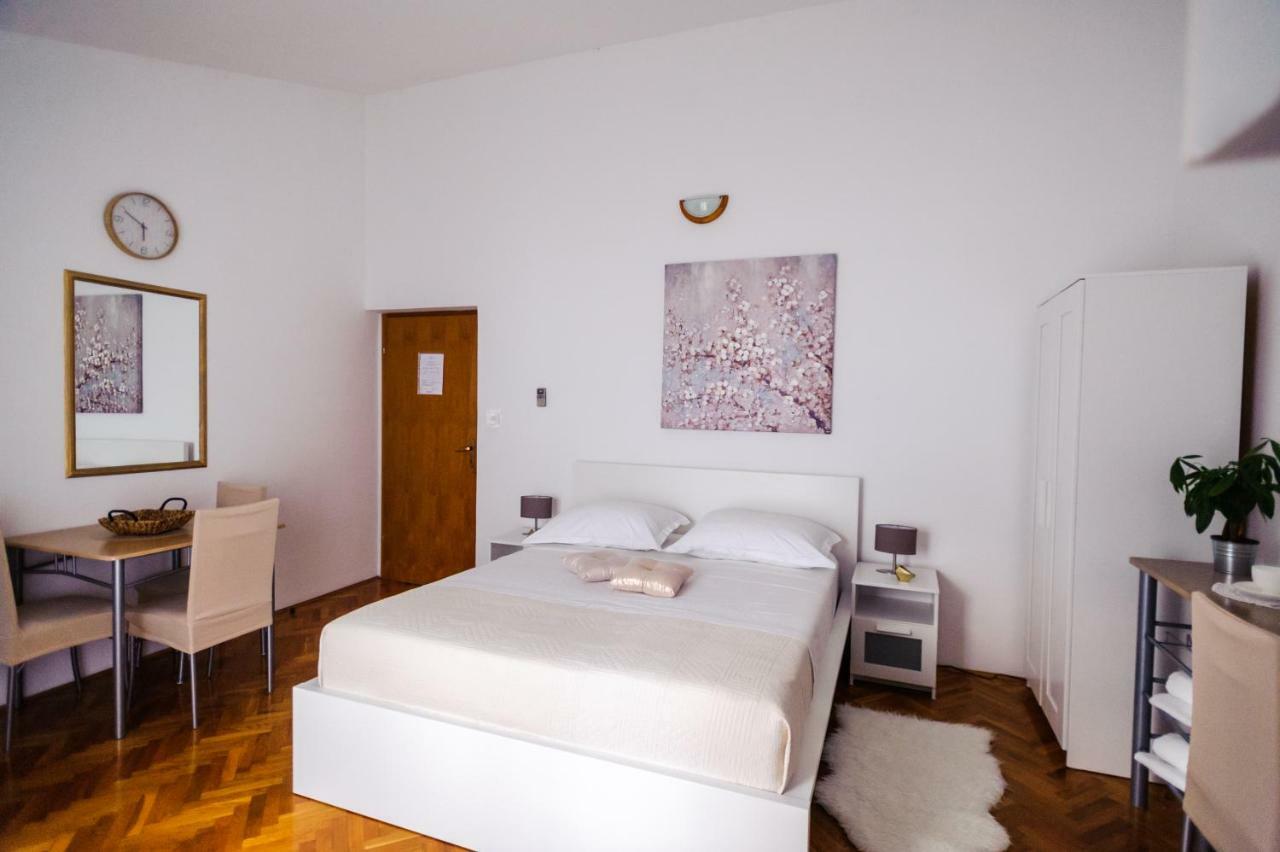 Apartments Korda L&M- Suhi Potok เยเซนิเซ ภายนอก รูปภาพ