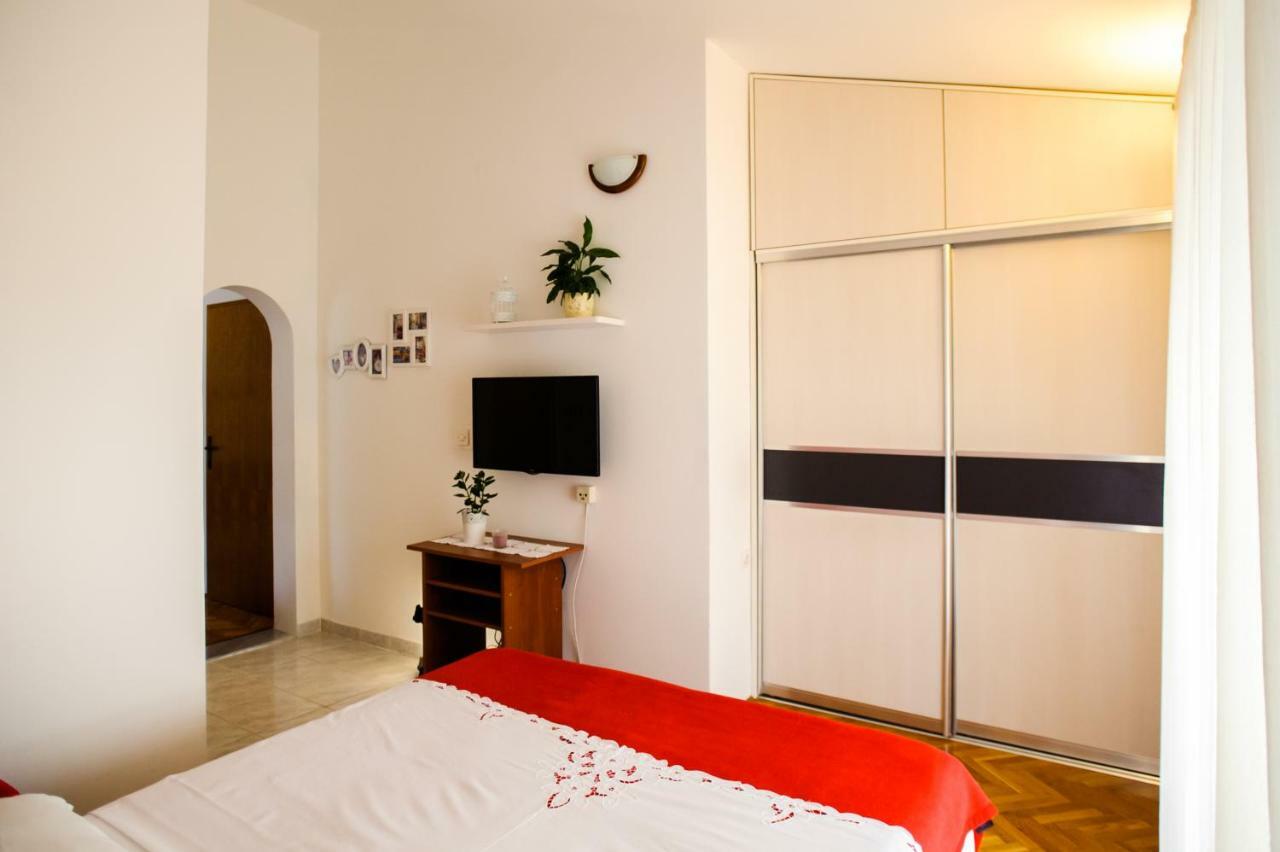 Apartments Korda L&M- Suhi Potok เยเซนิเซ ภายนอก รูปภาพ